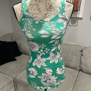 NWT Women’s tank top | size S